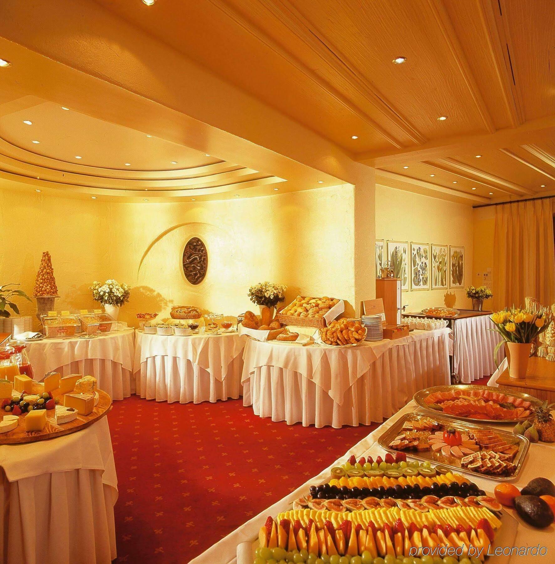 Kongress Hotel Ostrava Restoran fotoğraf